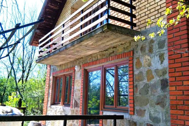 Kuća sa okućnicom / Vrbovac / Odžak