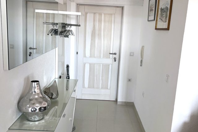 Prodaja / Trosoban stan / 72m2 / Šamac/